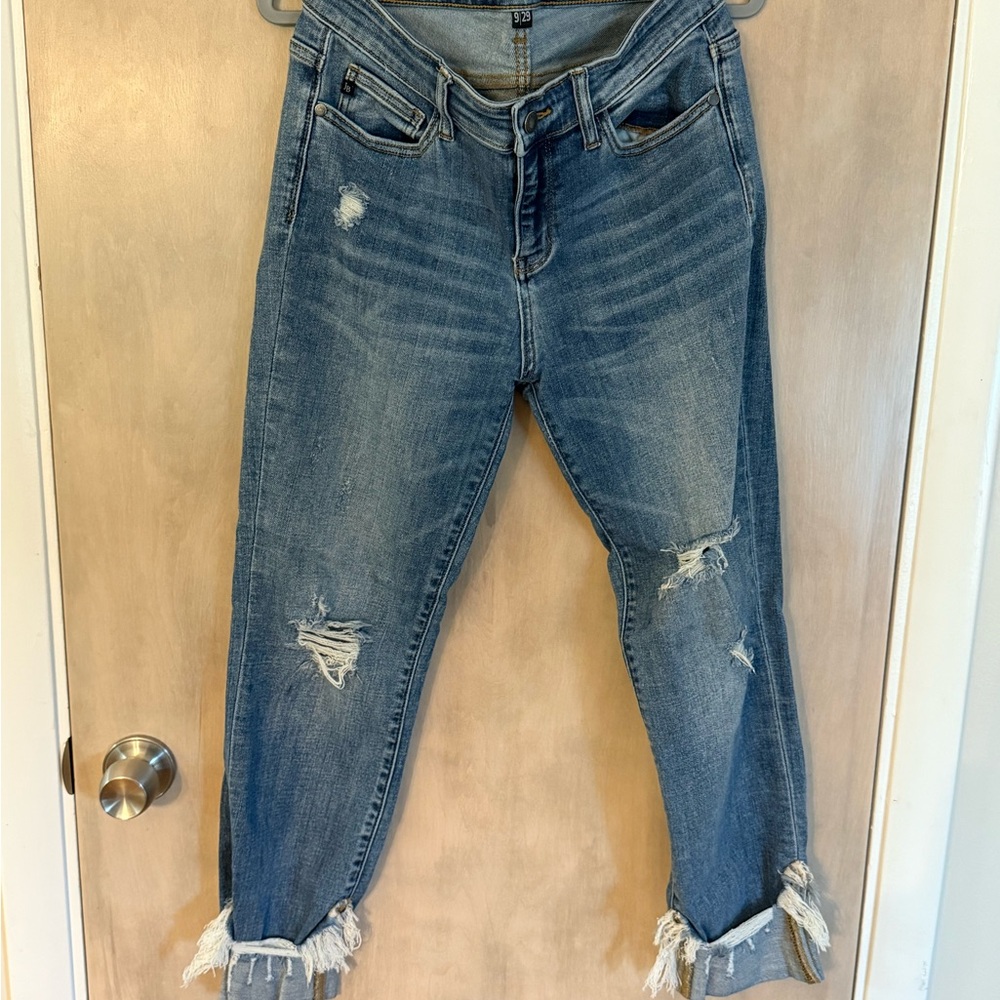 Judy Blue Distressed Straight Leg Jeans in Blue